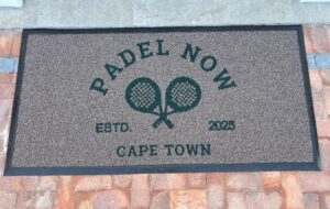 Super Contract Fall Logo mat at Padel now
